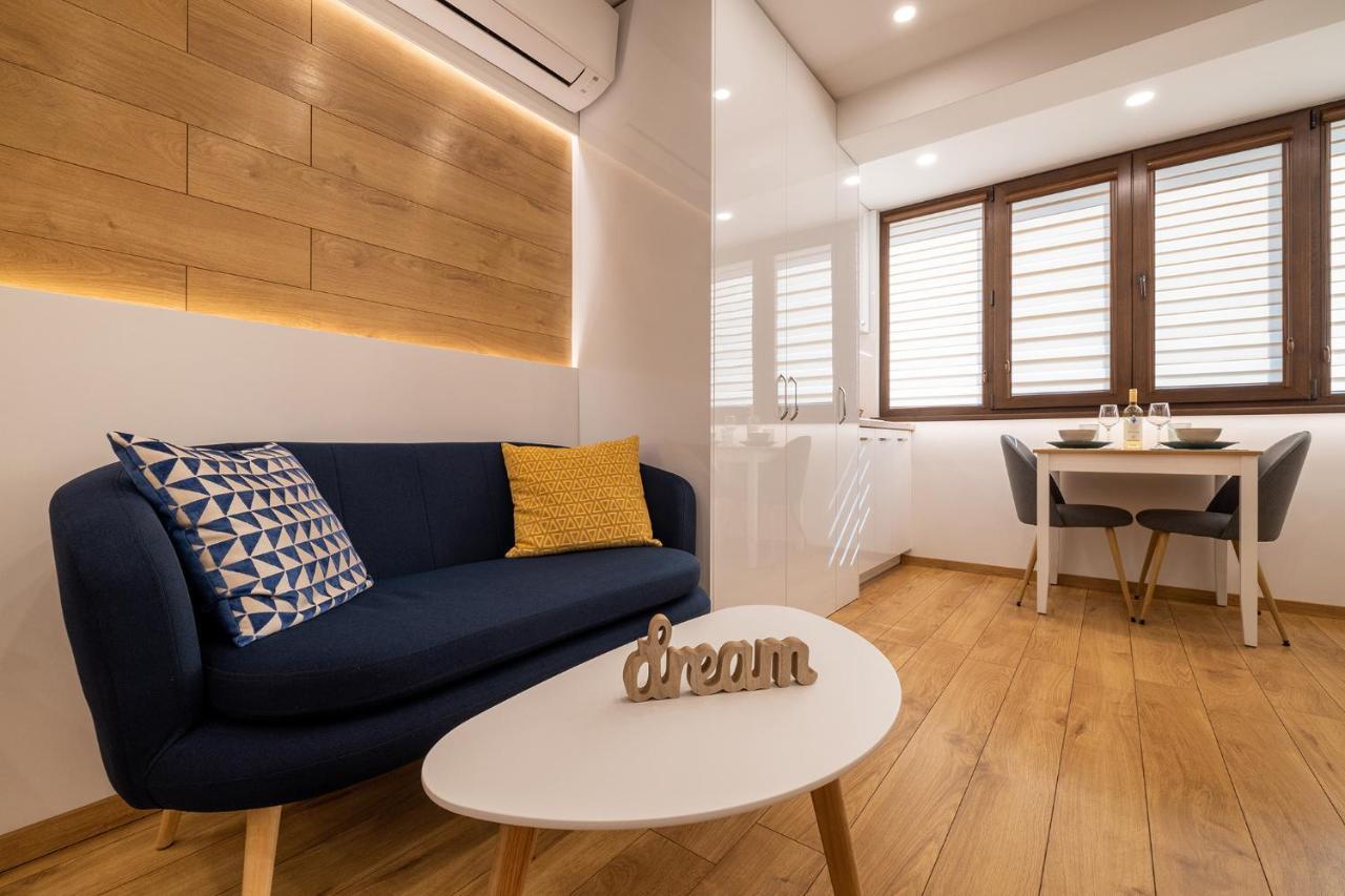 Luxury Studio Living High-End Amenities And Great Location By Flat Mаnager Sofia Exteriör bild